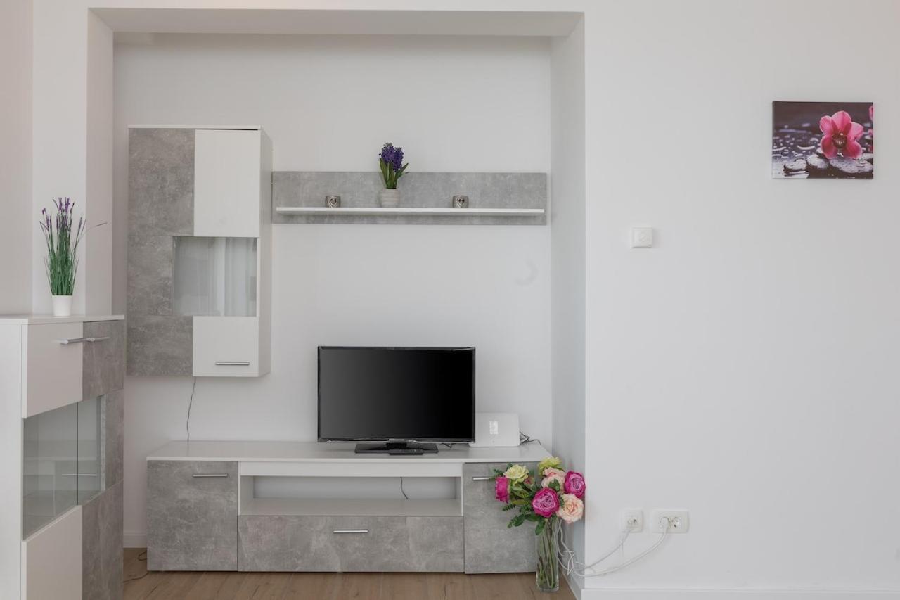 Apartment S&S Deluxe Макарска Экстерьер фото